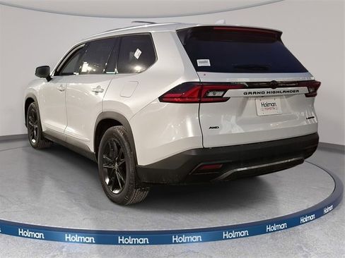 New 2026 Toyota Grand Highlander Limited image 4