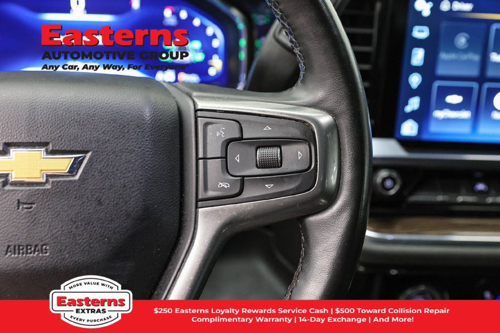 Used 2023 Chevrolet Silverado 1500 LT AWD/4WD image 17