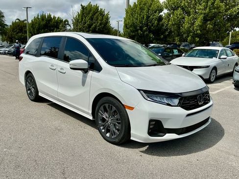 New 2026 Honda Odyssey Touring image 1