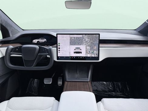 Used 2023 Tesla Model X image 61