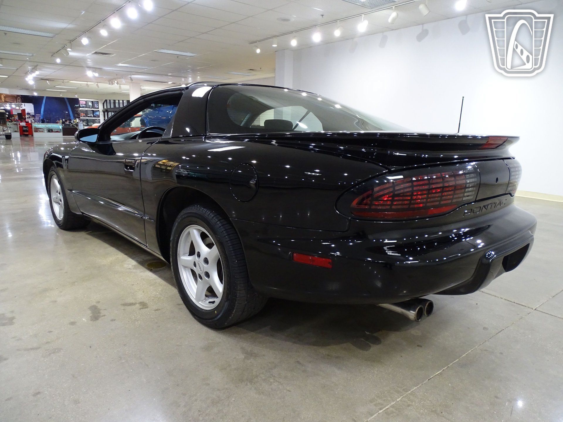 Used 1995 Pontiac Firebird Coupe RWD image 9
