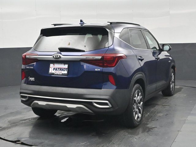 Used 2021 Kia Seltos EX AWD/4WD image 2