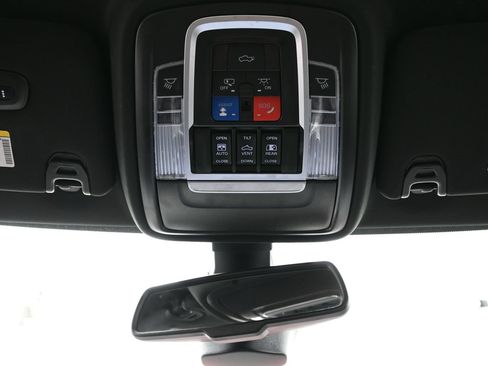 Used 2024 RAM 2500 Rebel AWD/4WD image 28
