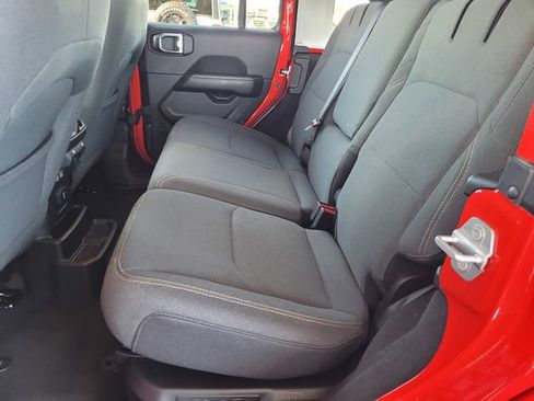 Certified 2025 Jeep Wrangler Unlimited Sahara image 18