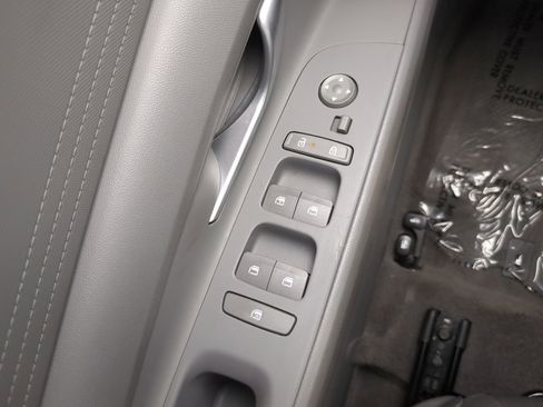Certified 2024 Hyundai Elantra SE FWD image 16