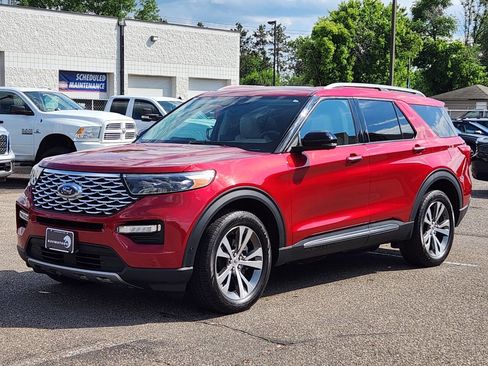 Used 2020 Ford Explorer Platinum w/ Premium Technology Package AWD/4WD image 6