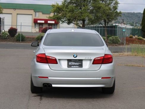 Used 2012 BMW 528i xDrive Sedan AWD/4WD image 4