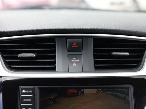 Used 2019 Nissan Sentra SV image 34