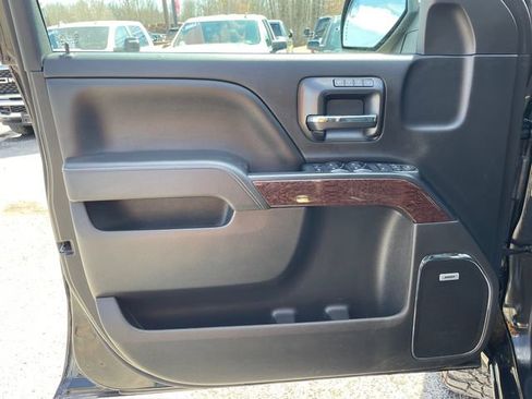 Used 2015 GMC Sierra 1500 SLT w/ SLT Preferred Package image 9