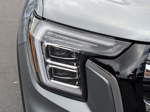 New 2026 GMC Terrain Elevation w/ Elevation Premium Package FWD image 10