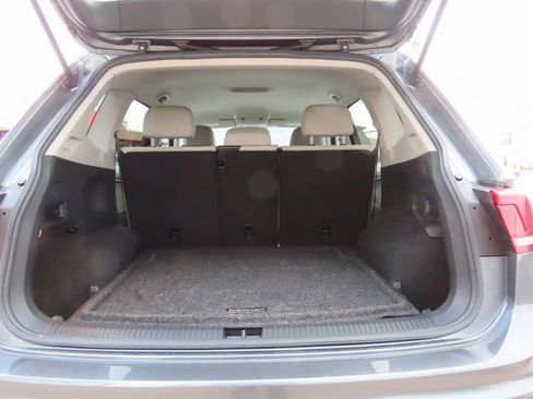 Used 2018 Volkswagen Tiguan S image 19