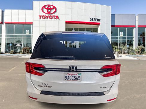 Used 2022 Honda Odyssey Elite image 6