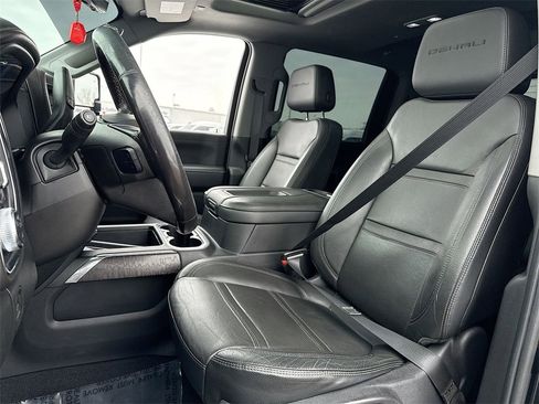 Used 2022 GMC Sierra 3500 Denali w/ Denali Ultimate Package image 11