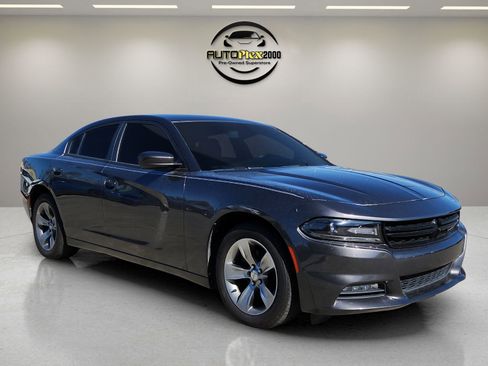 Used 2018 Dodge Charger SXT Plus image 1