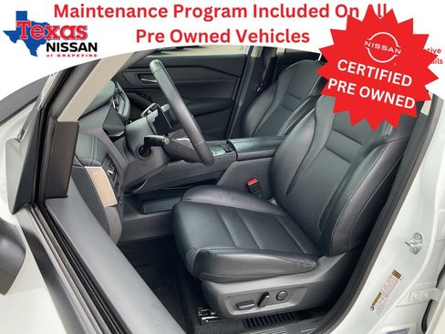 Used 2024 Nissan Rogue SV w/ SV Premium Package image 14