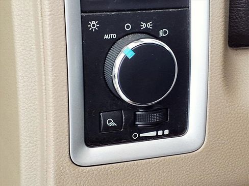 Used 2010 Dodge Ram 1500 Truck SLT w/ Luxury Group image 19