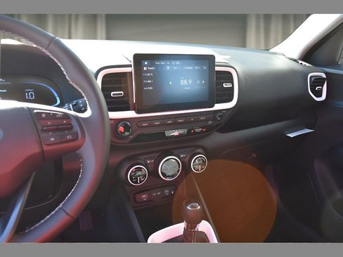 New 2026 Hyundai Venue SEL FWD image 23