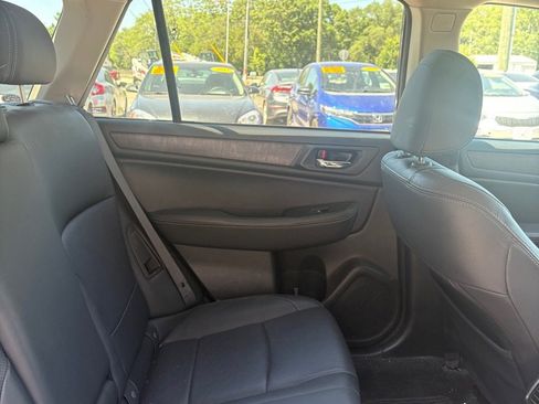 Used 2015 Subaru Outback 2.5i Limited AWD/4WD image 12