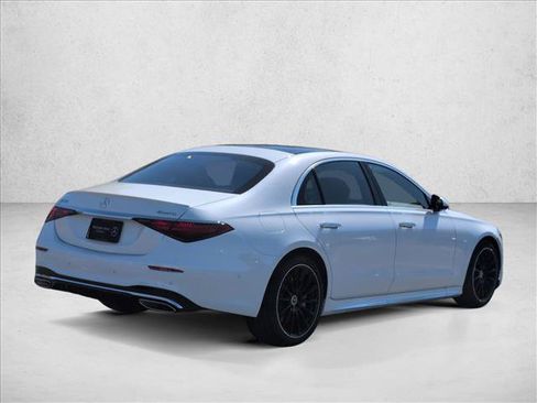 New 2026 Mercedes-Benz S 500 4MATIC image 2