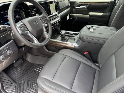 New 2026 Chevrolet Silverado 1500 RST w/ RST All Star Premium Package AWD/4WD image 10