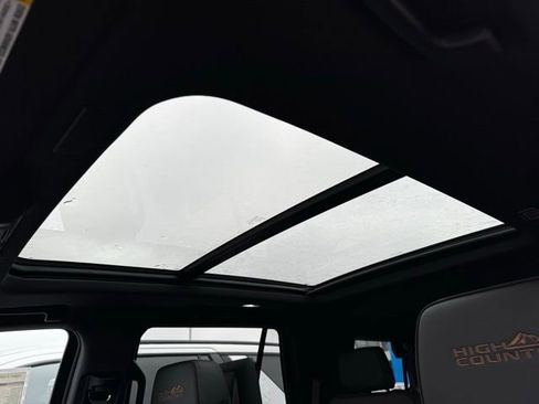 New 2026 Chevrolet Tahoe High Country image 6