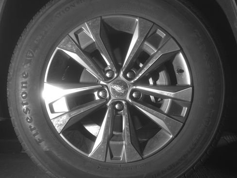 Used 2025 Chevrolet Equinox LT image 13