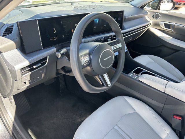 Used 2025 Hyundai Sonata SEL FWD image 19