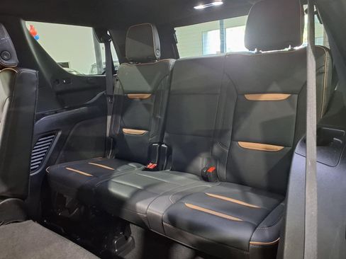 Used 2024 GMC Yukon AT4 AWD/4WD image 19