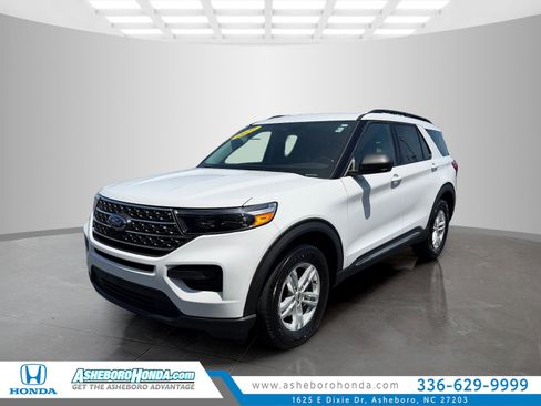 Used 2022 Ford Explorer XLT AWD/4WD image 1