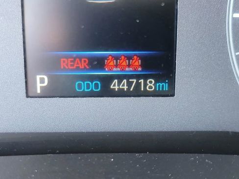 Used 2024 Toyota Corolla LE image 22