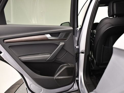 Used 2025 Audi Q5 2.0T Premium Plus w/ Premium Plus Package image 40