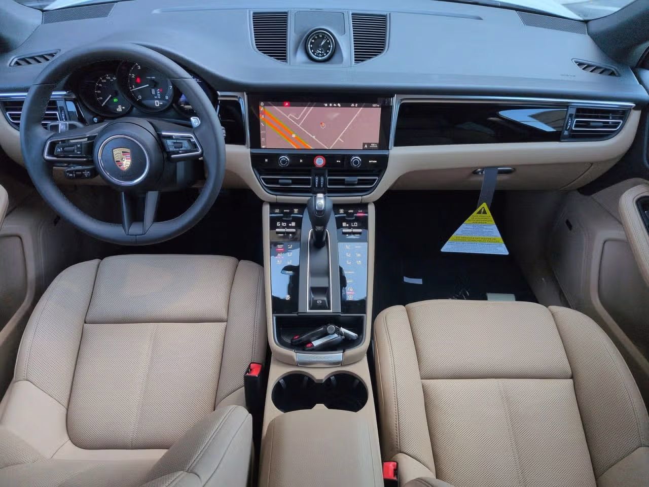 Certified 2026 Porsche Macan AWD/4WD image 20