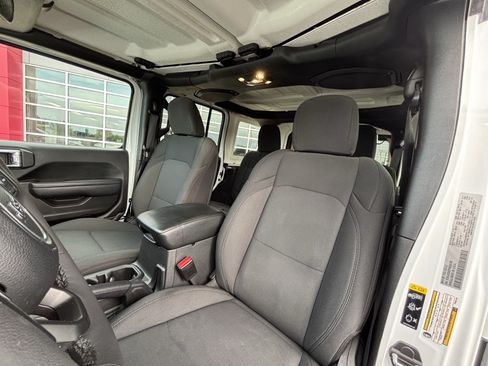 Used 2023 Jeep Wrangler Unlimited Sport AWD/4WD image 30