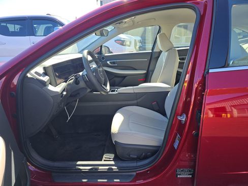 Used 2024 Hyundai Sonata SEL FWD image 8