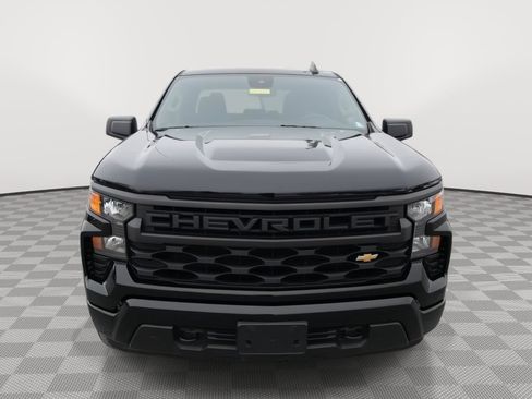 Used 2023 Chevrolet Silverado 1500 Custom image 9