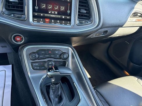 Used 2018 Dodge Challenger SRT Hellcat image 16
