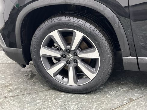 Used 2023 Honda Pilot Elite image 36