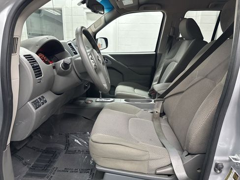 Used 2021 Nissan Frontier SV image 20