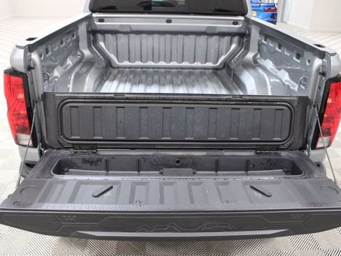 Certified 2026 Chevrolet Colorado LT w/ Advanced Trailering Package AWD/4WD image 14