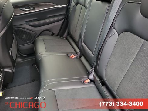 New 2026 Jeep Grand Cherokee Laredo image 11