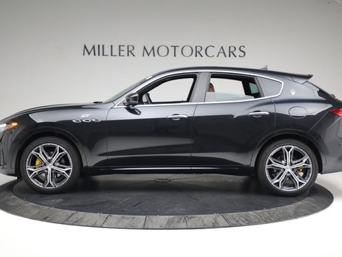 Used 2022 Maserati Levante GT AWD/4WD image 3