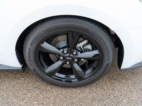 Used 2019 Ford Mustang GT image 10