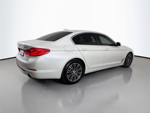 Used 2019 BMW 530i w/ Convenience Package RWD image 5