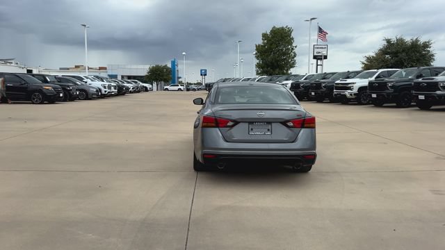 Used 2024 Nissan Altima 2.5 SR FWD image 7