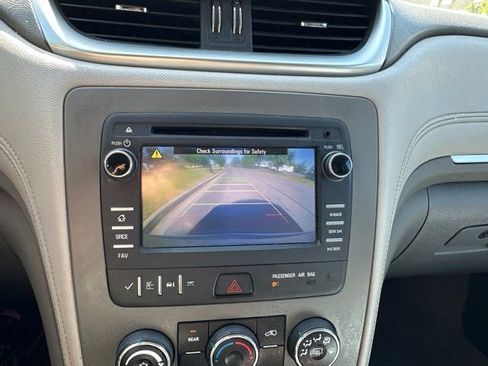 Used 2015 Chevrolet Traverse LS FWD image 31
