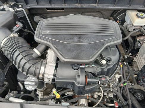 Used 2019 GMC Acadia SLT image 23