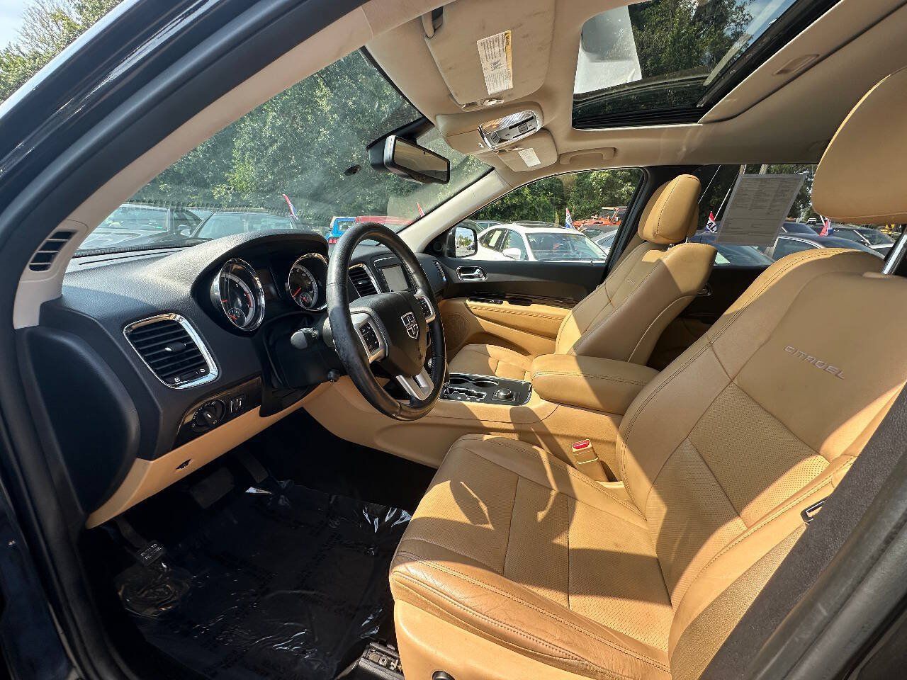 Used 2011 Dodge Durango Citadel AWD/4WD image 4