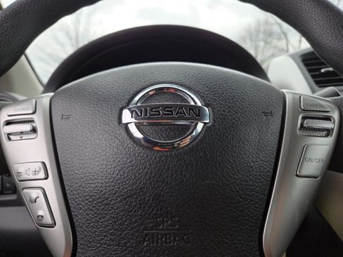 Used 2015 Nissan Versa SV image 26