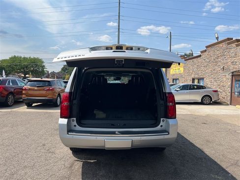 Used 2015 Chevrolet Suburban LTZ AWD/4WD image 13