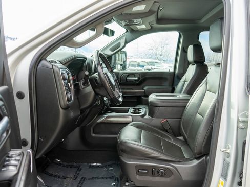 Used 2020 Chevrolet Silverado 3500 LTZ w/ LTZ Premium Package image 11